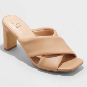 Nude A New Day Clementine Padded Crossband Heels SZ 8